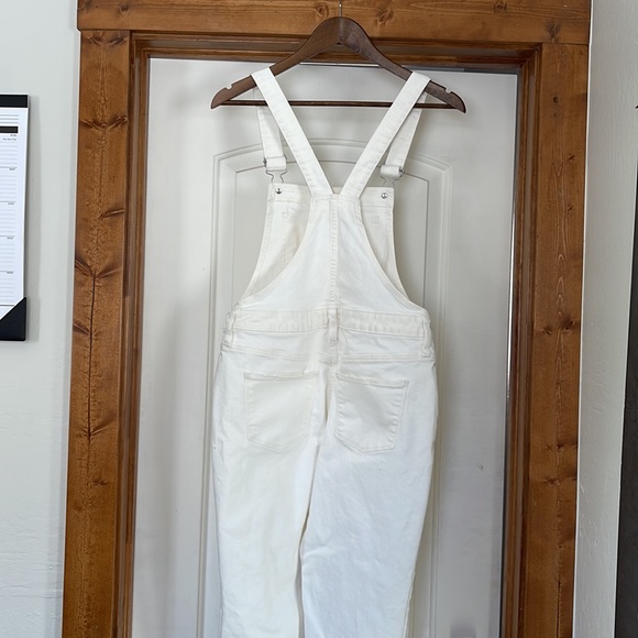 White overalls - Picture 4 of 7